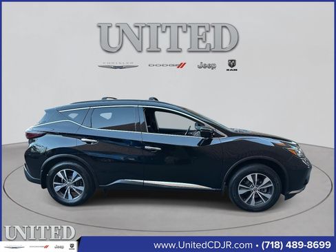 Used 2020 Nissan Murano SV image 2