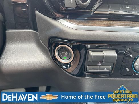 Used 2024 Chevrolet Silverado 1500 RST AWD/4WD image 17