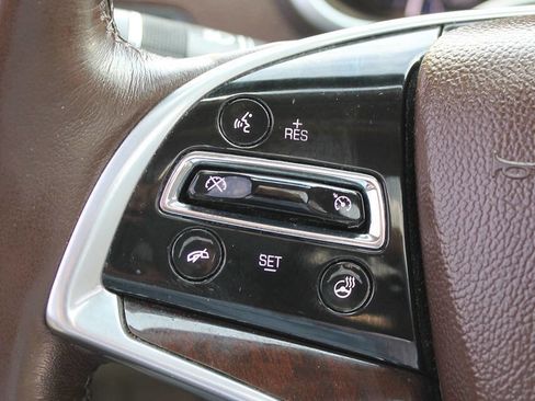 Used 2016 Cadillac SRX Luxury image 28