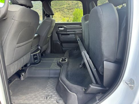 Used 2021 RAM 2500 Big Horn w/ Level 1 Equipment Group AWD/4WD image 13