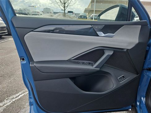 New 2026 Volkswagen Tiguan SE R-Line image 12