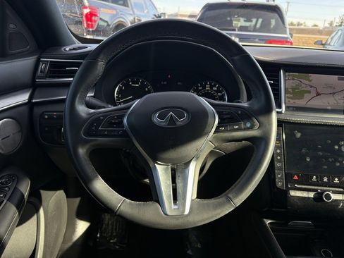Used 2023 INFINITI QX55 Essential w/ Accent Package image 14