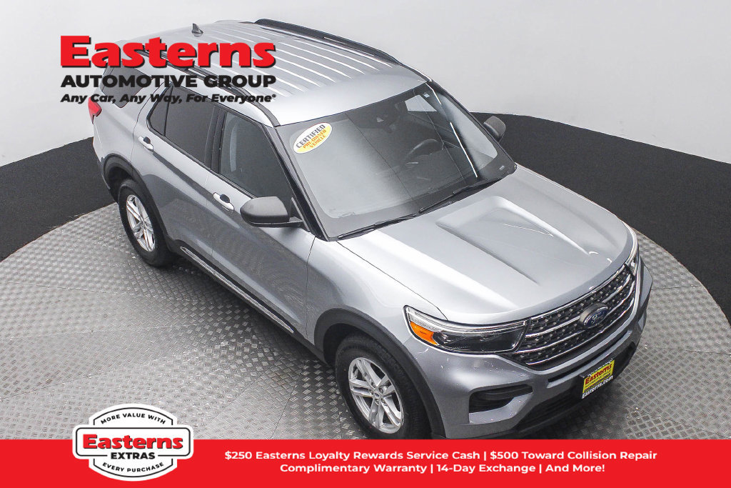 Used 2023 Ford Explorer XLT AWD/4WD image 4