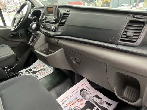 Used 2024 Ford Transit 250 T-250 130 Low Rf 9070 GVWR RW w/ Exterior Upgrade Package image 19