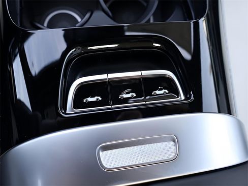 New 2026 Mercedes-Benz CLE 53 AMG 4MATIC Cabriolet image 34