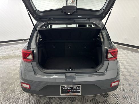 Used 2026 Hyundai Venue SEL FWD image 18
