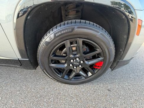 Used 2023 Chevrolet Traverse Premier w/ Redline Edition AWD/4WD image 14