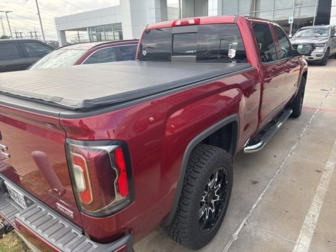 Used 2018 GMC Sierra 1500 SLT w/ All Terrain Package image 3