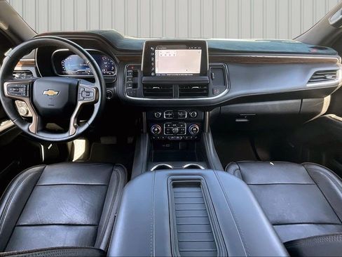 Used 2023 Chevrolet Tahoe High Country w/ Premium Package 2 AWD/4WD image 6