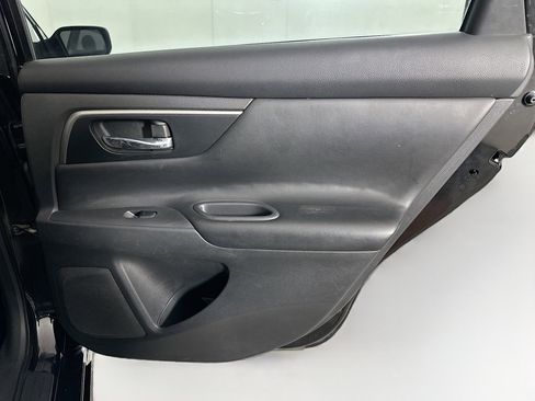 Used 2015 Nissan Altima 2.5 S w/ Power Driver Seat Package FWD image 26