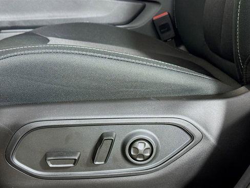 New 2025 Jeep Grand Cherokee Laredo w/ Luxury Tech Group I image 19