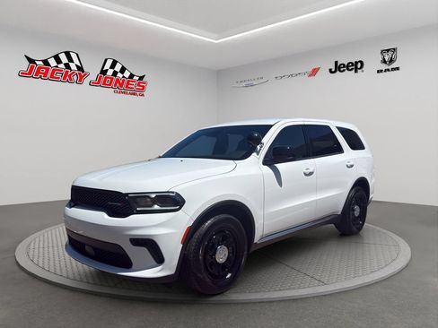 Used 2025 Dodge Durango AWD w/ Technology Group image 2
