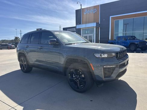 New 2026 Jeep Grand Cherokee Limited w/ Limited Altitude Package RWD image 1