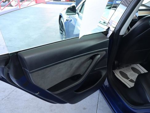 Used 2020 Tesla Model 3 Performance image 23