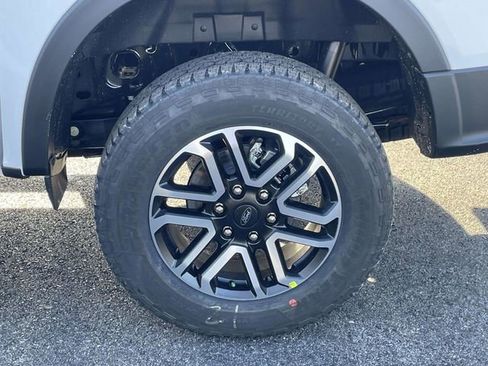 New 2025 Ford Ranger Lariat w/ FX4 Off-Road Package image 2