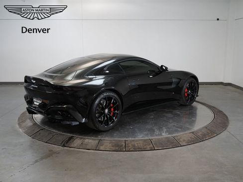 Used 2019 Aston Martin V8 Vantage Coupe image 5