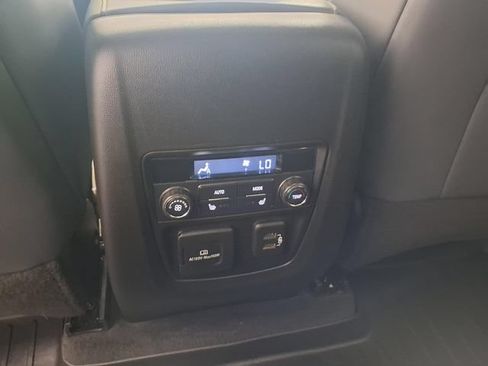 Used 2021 Buick Enclave Premium w/ Sun and Sites Package AWD/4WD image 21