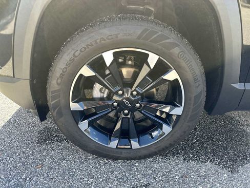Certified 2025 Chevrolet Equinox RS w/ Safety and Technology Package AWD/4WD image 12