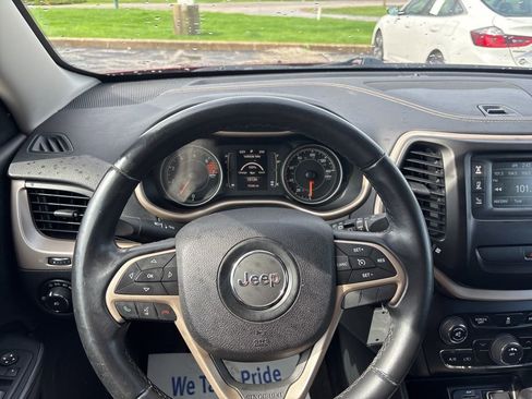 Used 2016 Jeep Cherokee Latitude image 31