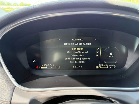 Used 2019 Lincoln Nautilus Select image 25