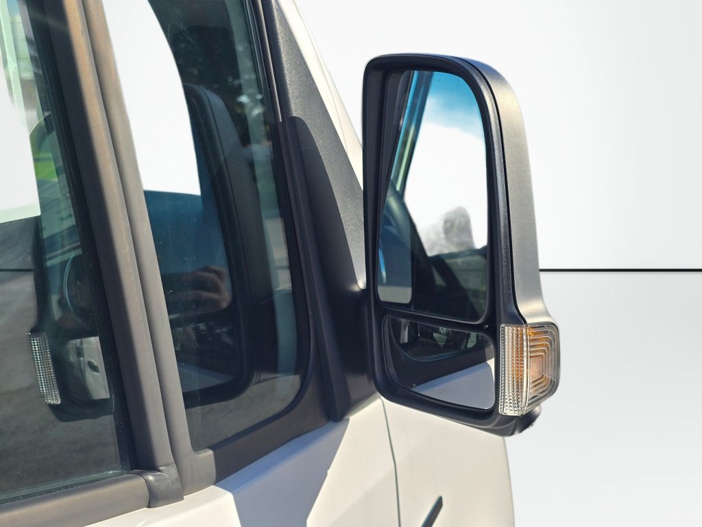 New 2025 Mercedes-Benz eSprinter 170 Cargo image 26