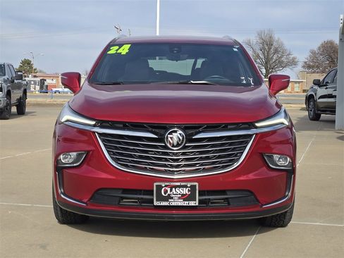 Used 2024 Buick Enclave Premium image 2