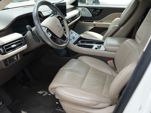Used 2021 Lincoln Aviator Reserve w/ Equipment Group 201A RWD image 7