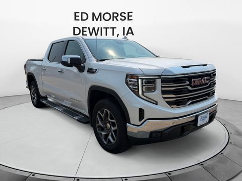 Used 2024 GMC Sierra 1500 SLT w/ SLT Convenience Package AWD/4WD image 7