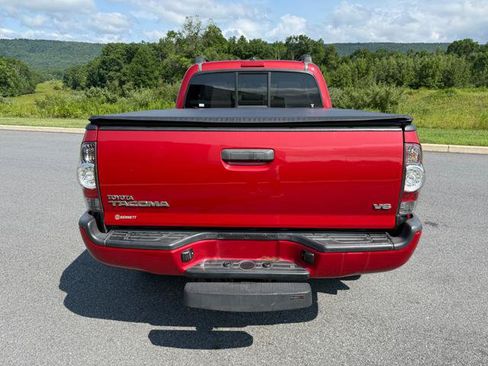 Used 2012 Toyota Tacoma 4x4 Double Cab w/ TRD Sport Pkg image 8