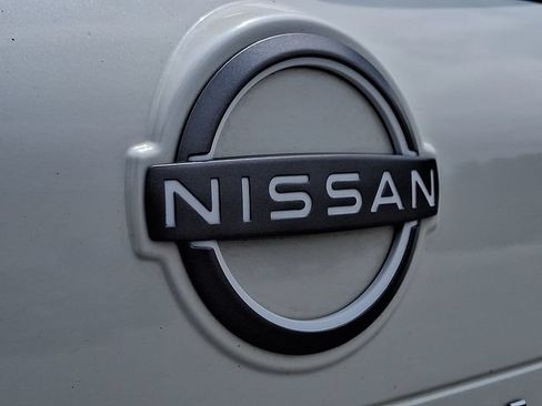 Used 2023 Nissan Rogue Platinum AWD/4WD image 31