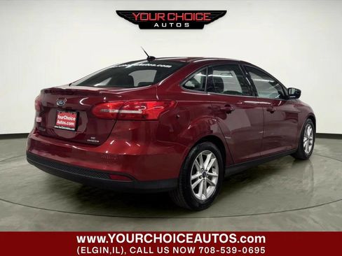 Used 2015 Ford Focus SE image 5