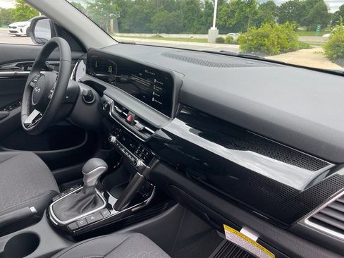 New 2026 Kia Seltos S AWD/4WD image 31