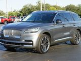 Used 2022 Lincoln Aviator Reserve w/ Equipment Group 201A image 2
