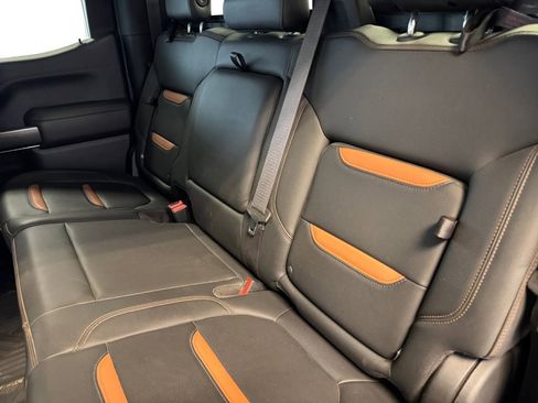 Used 2021 GMC Sierra 1500 AT4 w/ AT4 Premium Package image 16