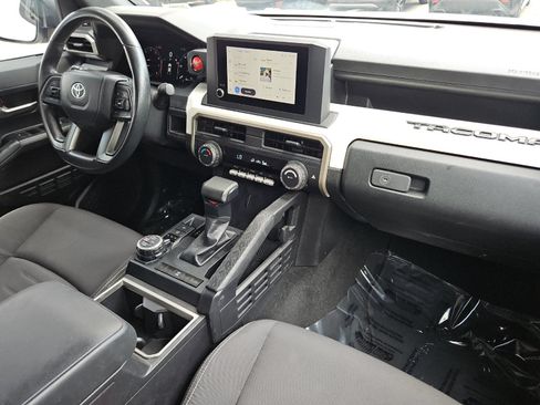 Certified 2024 Toyota Tacoma TRD Off-Road AWD/4WD image 14