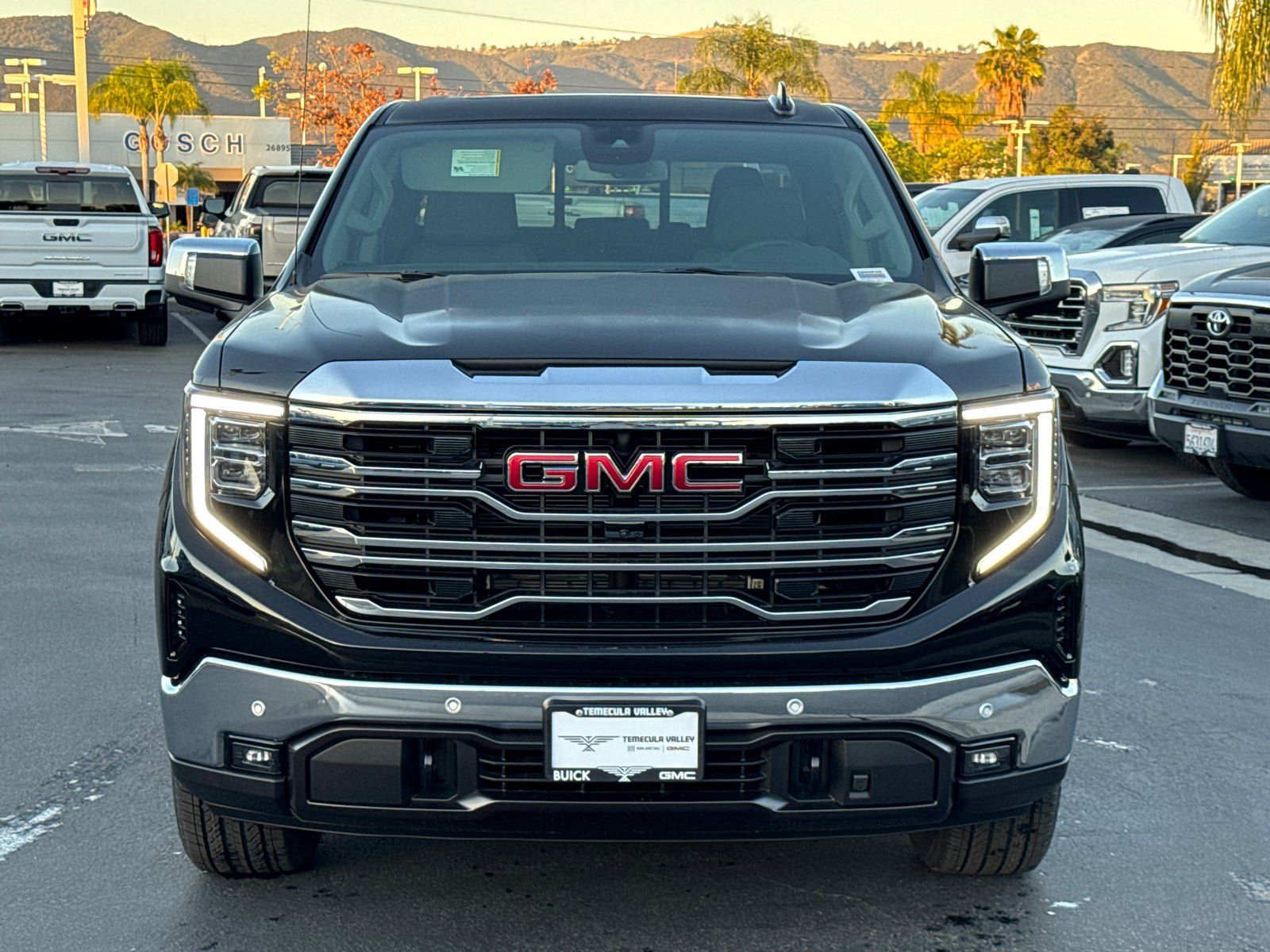 Used 2026 GMC Sierra 1500 SLT w/ SLT Premium Plus Package AWD/4WD image 5