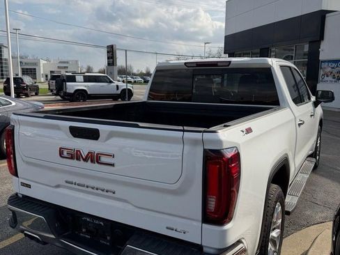 Used 2022 GMC Sierra 1500 SLT w/ SLT Premium Package image 3