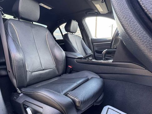 Used 2017 BMW 330i Sedan RWD image 28
