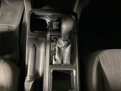 Used 2016 Toyota Tacoma TRD Sport image 27