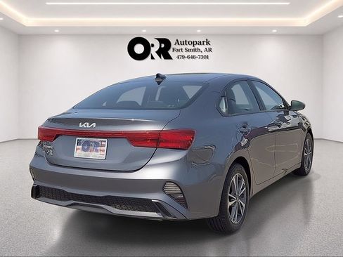 Used 2024 Kia Forte LXS FWD image 5