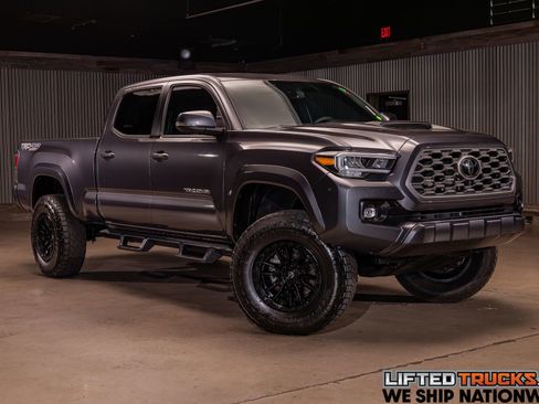 Used 2023 Toyota Tacoma TRD Sport w/ TRD Premium Sport Package AWD/4WD image 1
