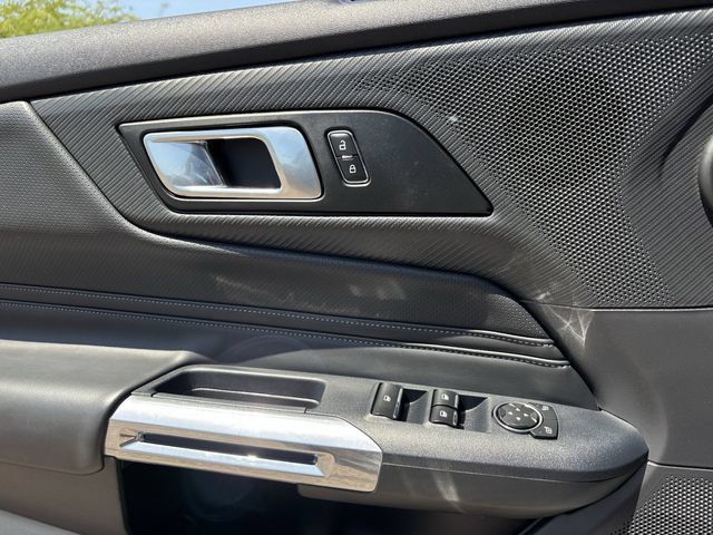 Used 2025 Ford Mustang Premium RWD image 21