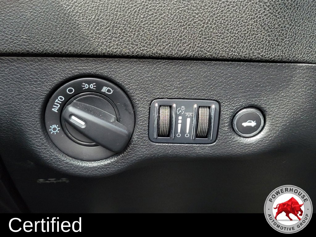 Used 2023 Dodge Charger R/T w/ Blacktop Package RWD image 26