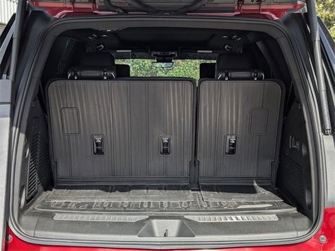 Used 2025 GMC Yukon AT4 Ultimate image 9