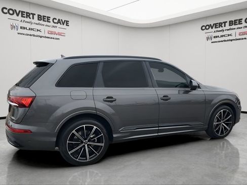 Used 2020 Audi Q7 3.0T Prestige image 10