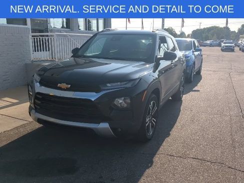 Used 2023 Chevrolet TrailBlazer LT FWD image 1
