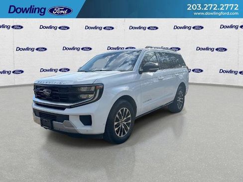 Certified 2025 Ford Expedition Platinum AWD/4WD image 4