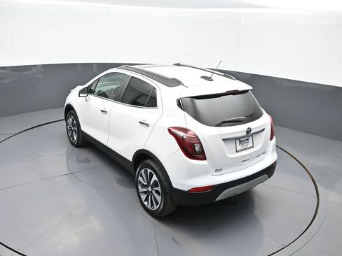 Used 2021 Buick Encore Preferred w/ Safety Package II AWD/4WD image 39