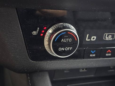 Used 2022 Mitsubishi Outlander SEL AWD/4WD image 15