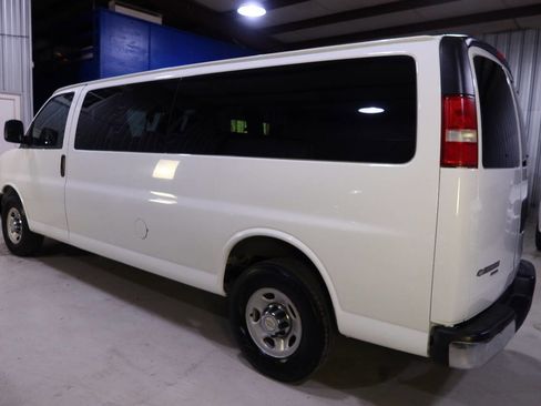 Used 2015 Chevrolet Express 3500 LT w/ LT Preferred Equipment Group image 2